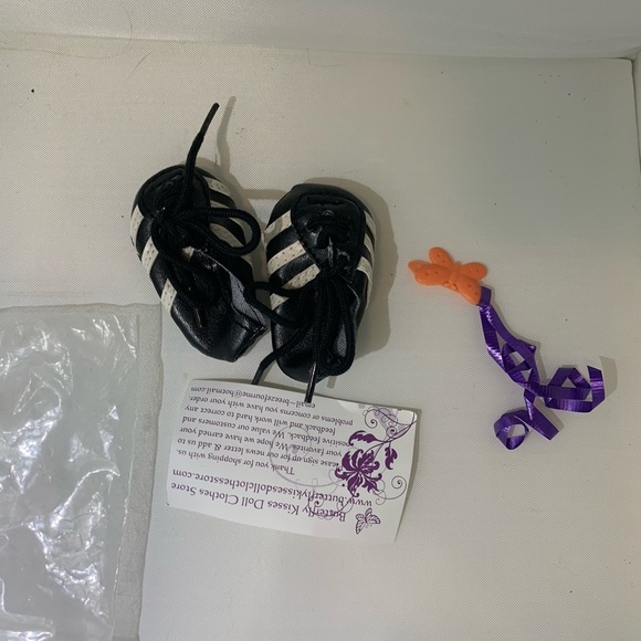 Retired American Girl Doll Shows from Pink and Salmon Collection - Picture 9 of 9